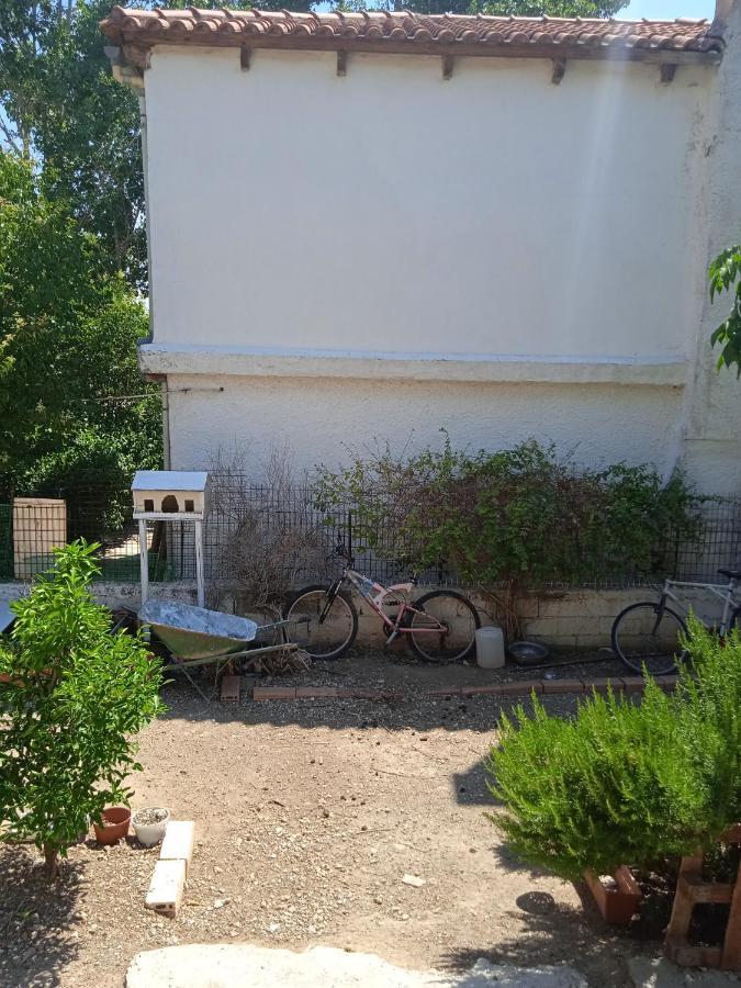 阿哈奈Το Μικρό Σπίτι Στη Φάρμα!公寓 外观 照片